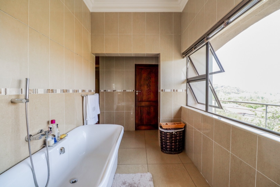 5 Bedroom Property for Sale in Xanadu Eco Residential Estate North West